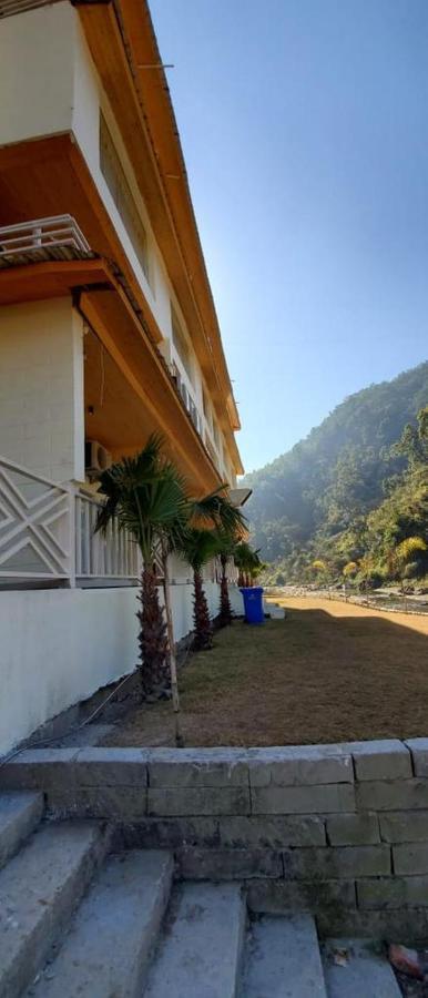 7 Hills Hotel And Resort Lansdowne Extérieur photo