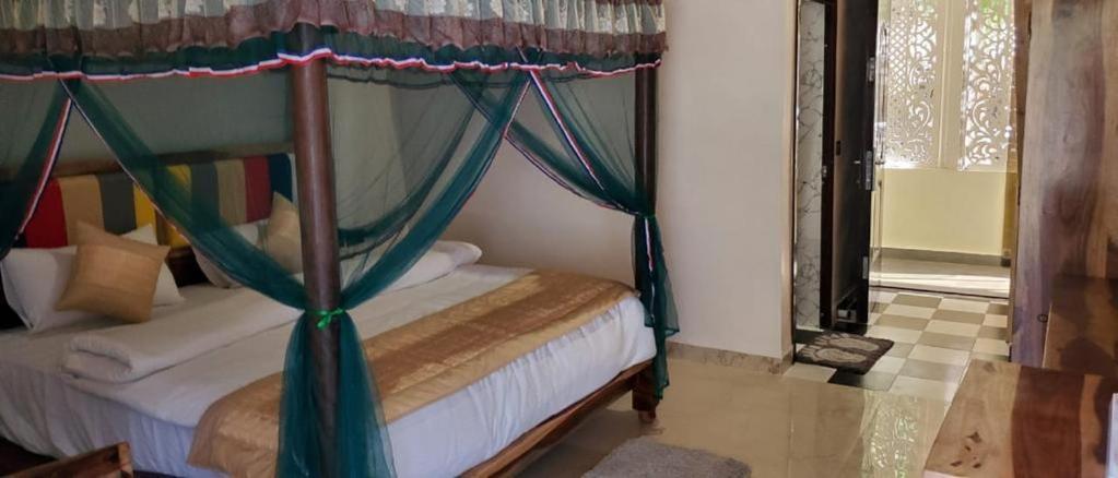 7 Hills Hotel And Resort Lansdowne Extérieur photo